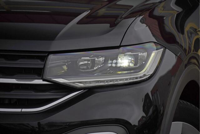Volkswagen T-Cross 1.0 TSI Automaat! Style BJ2021 Lmv 17" | Led V+A | Pdc | Trekhaak | Achteruitrijcamera | App-Connect | Navi | Virtual cockpit | Climate control | Cruise control | Getint glas
