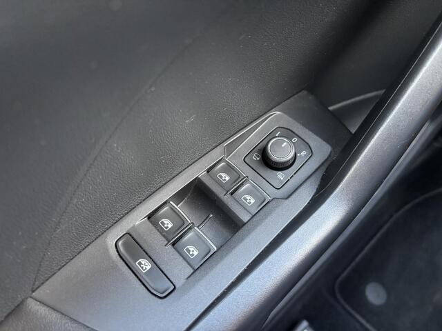 Volkswagen T-Cross 1.0 TSI Style Automaat Carplay/Navi