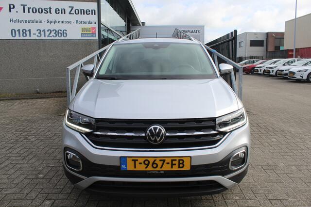 Volkswagen T-Cross 1.5 TSI Style Stoelverwarming/Achteruitrijcamera/Adaptive cruise control/Lane assist/Apple carplay/DAB/Lage km stand! 2e Paasdag geopend op Hellevoetsluis & Rotterdam van 12:00 tot 17:00