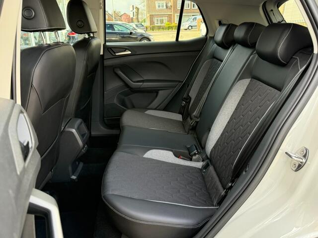 Volkswagen T-Cross 1.0 TSI Life Edition I Carplay I Camera I LED I Stoelverwarming I Clima