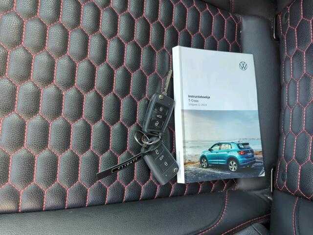 Volkswagen T-Cross 1.0 TSI Life Business / NAVI/ LEDER/ CLIMATE/ APP-CONNECT/ CRUISE/ 18"LMV
