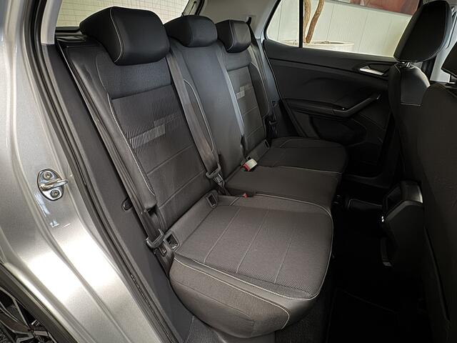 Volkswagen T-Cross 1.0 TSI STYLE NAVIGATIE ADAPTIVE CRUISE CONTROL CLIMATE CONTROL STOELVERWARMING APPLE CARPLAY/ANDROID RIJSTROOKSENSOREN DODEHOEKSENSOREN ACHTERUITRIJCAMERA ZEER MOOI !! 3010