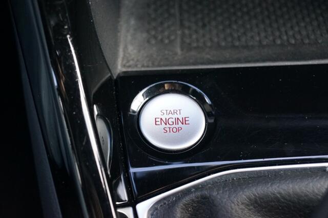 Volkswagen T-Cross 1.0 TSI DSG 115pk R-Line/ Navi / Beats/ 18 Inch LM/ App-connect/Key-Less