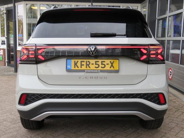 Volkswagen T-Cross 1.5 TSI 150pk R-LINE DSG-aut. / Trekhaak / IQ Light / Camera / FABRIEKS garantie