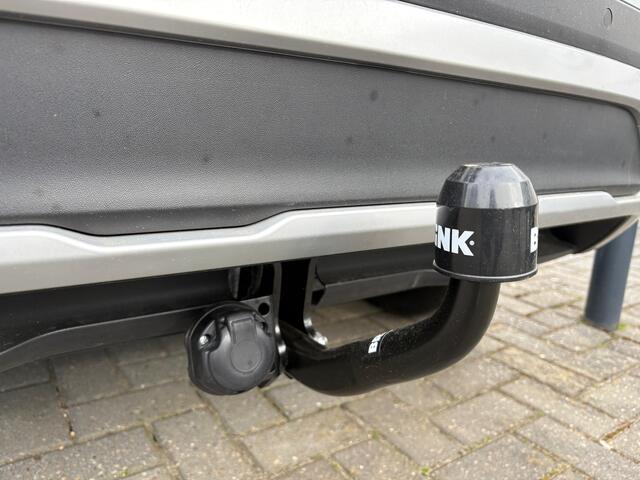 Volkswagen T-Cross 1.0 TSI | TREKHAAK | CARPLAY | ADAP. CRUISE | STOELVERW. |