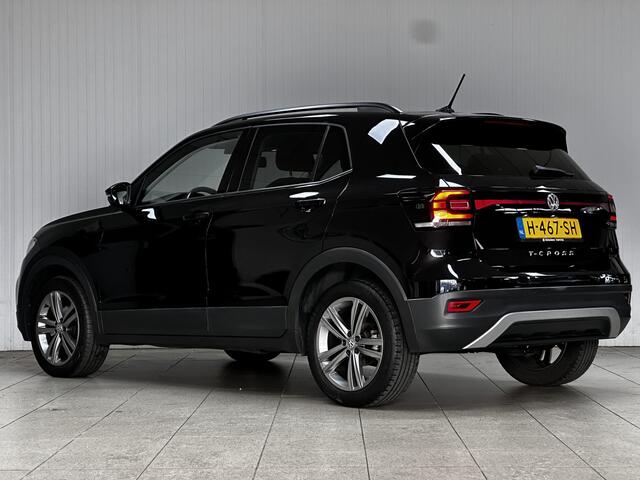 Volkswagen T-Cross 1.0 TSI Life/ AUTOMAAT!/ 17'' LMV/ Adaptive Cruise/ Apple + Android/ Navi/ DAB+/ Dode-Hoek DET./ Clima/ Cruise/ Bluetooth/ Armsteun/ Multi. LEDER. Stuur/ Mistl./ PDC V+A/ Extra getint glas.