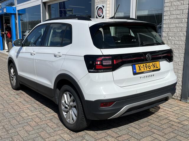 Volkswagen T-Cross 1.0 TSI Life / AUTOMAAT/ CRUISE/ NAVI/ APP-CONNECT/ DAB/ PARK. SENSOREN/ AIRCO/ 16"LMV