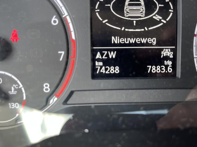 Volkswagen T-Cross 1.0 TSI Life / AUTOMAAT/ CRUISE/ NAVI/ APP-CONNECT/ DAB/ PARK. SENSOREN/ AIRCO/ 16"LMV