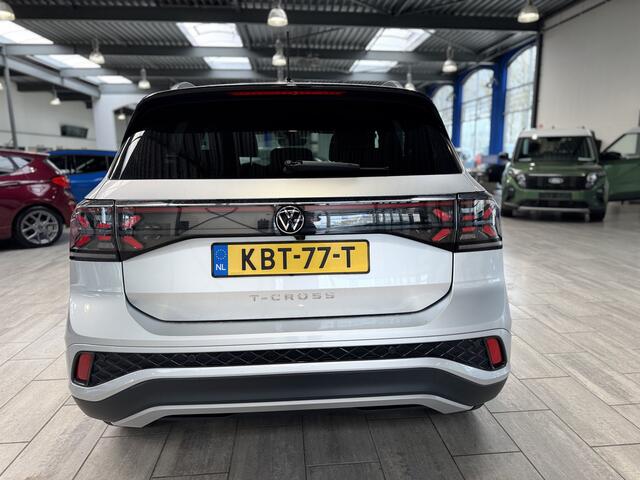 Volkswagen T-Cross 1.5 TSI 150 pk R-Line Edition | Trekhaak | Camera | IQ-LED | Adapt. cruise | Stoelverw. | 4 seiz. banden |