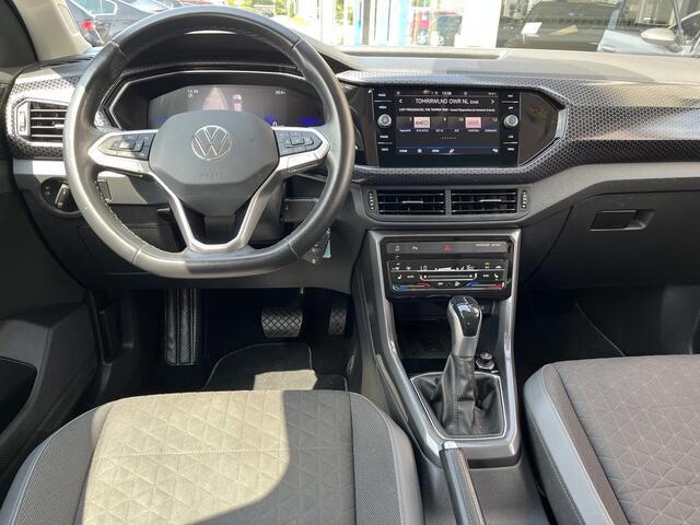 Volkswagen T-Cross 1.5 TSI Style / AUTOMAAT/ 150 PK/ PARK.SENSOR.V+A/ CAMERA/ APP-CONNECT/ STOEL VERWARM./ ACC/ CLIMA/ DAB/ DIGITAL DASH/ LED/ LANE-ASSIST/ START-STOP SYSTEEM/ ARMSTEUN/ ISOFIX/ 16'' LMV