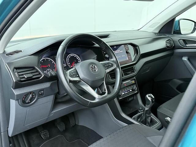 Volkswagen T-Cross 1.0 TSI Life | 95 PK | Achteruitrijcamera | Climate control | Dodehoek detectie | Adaptive Cruise control |