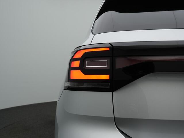 Volkswagen T-Cross 1.0 TSI 95 pk Life | Navigatie | Parkeersensoren voor/achter | Adaptive Cruise | Alarm | Carplay