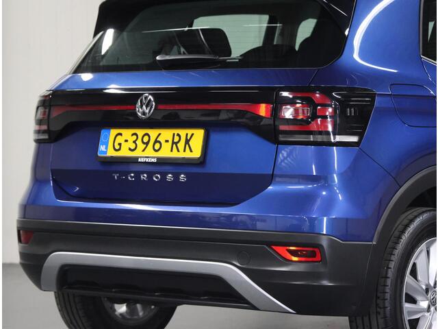 Volkswagen T-Cross 1.0 TSI Life | 2de eigenaar | Airco | Adaptief Cruise Control | Armsteun | AppleCarPlay/AndroidAuto | Navigatie | LED | Isofix | DAB Radio | Dodehoek Detectie |