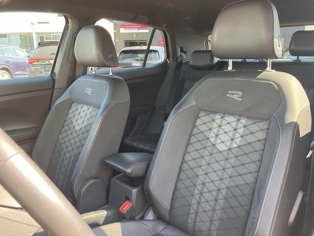 Volkswagen T-Cross 1.5TSI/150PK R-Line DSG · Apple/Android Car Play · Trekhaak · Camera + Parkeersensoren · Stoelverwarming · Garantie t/m 10-04-2027