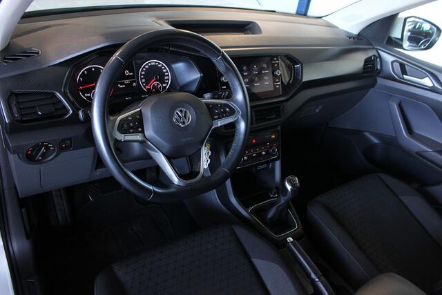 Volkswagen T-Cross 1.0 TSI Life Trekhaak | Carplay | Navi | Bluetooth | Adapt. Cruise | LMV | PDC V+A