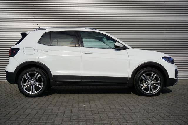 Volkswagen T-Cross 116PK Style Automaat | ADAPTIVE CRUISE | CAMERA | WINTERPACK