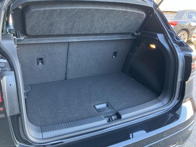 Volkswagen T-Cross 1.5TSI/150PK R-Line DSG · Navigatie · Camera + Parkeersensoren · Apple/Android