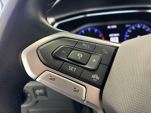 Volkswagen T-Cross 1.0 TSI 110pk DSG Life · Camera · Apple/Android Car Play · P-Sensoren · Dodehoek Detectie · Keyless · 16'' Inch ·