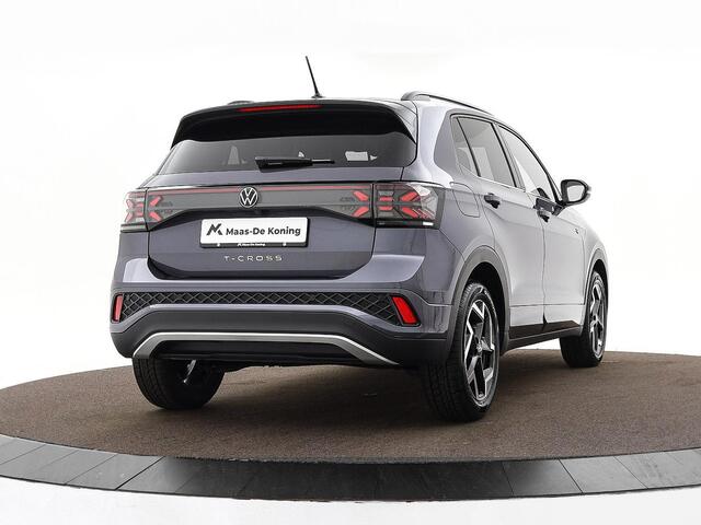 Volkswagen T-Cross 1.5 TSI 150pk DSG R-Line · Camera · Matrix LED · Afneembare Trekhaak · ACC · Stoelverwarming · Apple/Android Car Play · Garantie t/m 18-07-2027