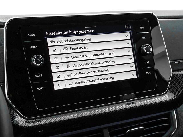 Volkswagen T-Cross 1.5 TSI 150pk DSG R-Line · Camera · Matrix LED · Afneembare Trekhaak · ACC · Stoelverwarming · Apple/Android Car Play · Garantie t/m 18-07-2027