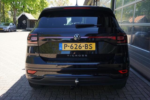 Volkswagen T-Cross 1.5 TSI Style Business R Navi/Camera/Trekhaak!