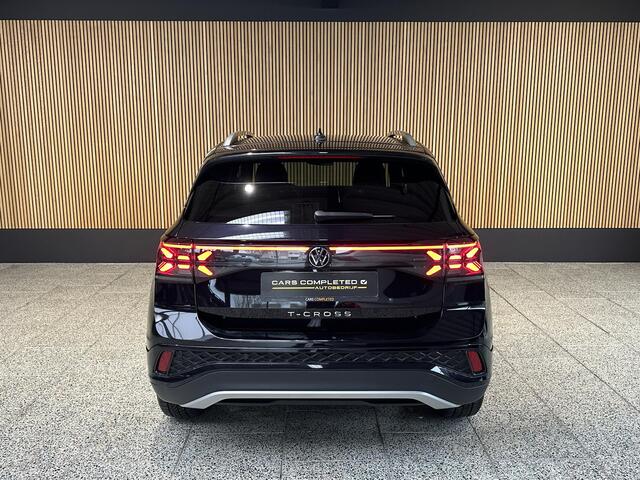 Volkswagen T-Cross 1.5 TSI R-Line Business 150 PK | Camera | Stoelverwarming | Trekhaak