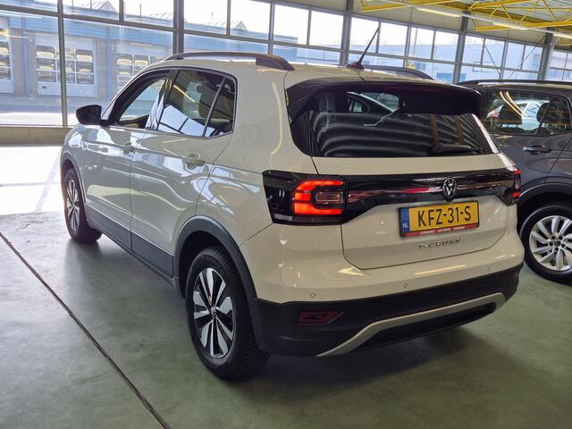 Volkswagen T-Cross 1.0 TSI Life -110pk- Dodehoek sensor | Climate Control | Parkeersensoren | Rijklaarprijs incl 1 jaar Bovag garantie