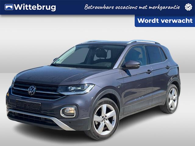 Volkswagen T-Cross 1.0 TSI 110PK Style / Trekhaak / Dodehoek Sensor / Achteruitrijcamera / LED / Stoelverwarming / App-Connect