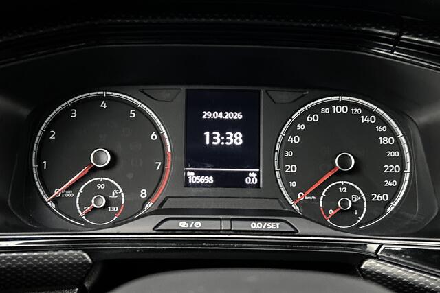 Volkswagen T-Cross 1.0 TSI Life | Adaptieve cruise control | Apple Carplay | parkeersensoren