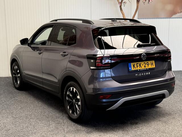 Volkswagen T-Cross 1.0 TSI Style NAVIGATIE ADAPTIVE CRUISE CONTROL CLIMATE CONTROL MEDIA VOORBEREIDING RIJSTROOKSENSOREN DODEHOEKSENSOREN ACHTERUITRIJCAMERA PDC ZEER MOOI !!