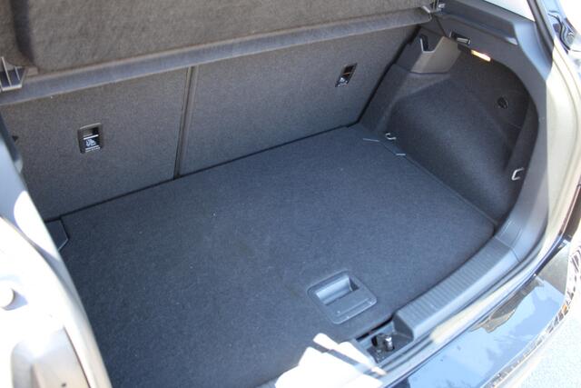 Volkswagen T-Cross 1.0 TSI DSG-automaat Style | Trekhaak | LED | Camera