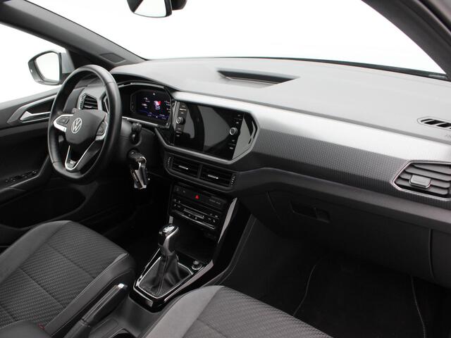 Volkswagen T-Cross 1.0 TSi 110 Pk Automaat R-Line | Stoelverwarming | Camera | Adaptive Cruise | Navigatie | Climatronic | CarPlay | 17 inch | 94.155 Km !!