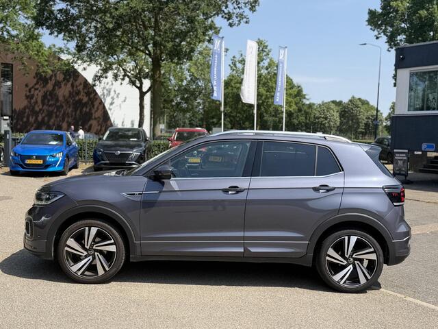 Volkswagen T-Cross 1.0 TSI R-Line AUTOMAAT | CAMERA | FULL LED | KEYLESS START & GO | ADAPTIEVE CRUISE CONTROL | DIGITAL DASHBOARD | DODEHOEKDETECTIE | DIRECT LEVERBAAR MET 12 MND BOVAG GARANTIE |