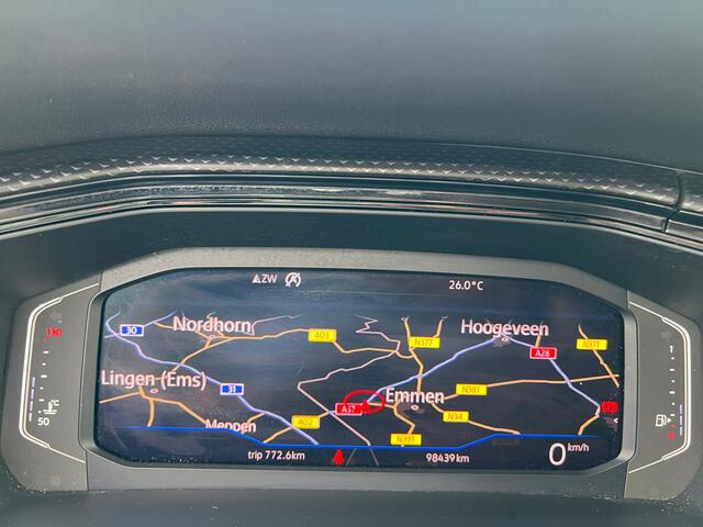 Volkswagen T-Cross 1.0 TSI r line virtual cockpit, trekhaak, cruise, navi