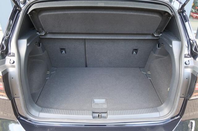 Volkswagen T-Cross 1.5 TSI Style, Stoelverwarming, Keyless voll, Camera, PDC rondom etc.
