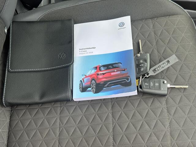 Volkswagen T-Cross 1.0 TSI Life Business / Automaat / digitaal instrumentenpaneel / Navigatie / adaptieve cruise control /