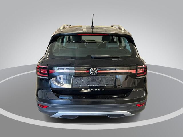 Volkswagen T-Cross 1.0 TSI 110pk DSG Style · Apple/Android Car Play · Navigatie · P-Sensoren · ACC · Climatronic · Afneembare Trekhaak · 16'' Inch ·
