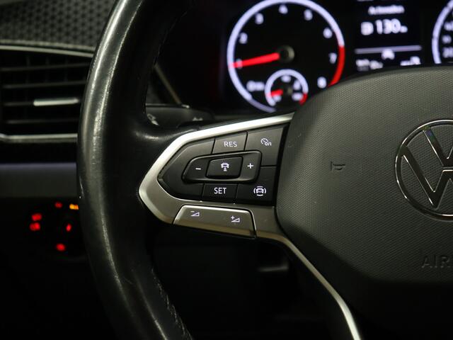Volkswagen T-Cross 1.0 TSI Style [STOELVERWARMING, ADAPTIEVE CRUISE, BLUETOOTH, CAMERA, PDC, NAVIGATIE, AUTOMAAT, MULTI FUNCTIONEEL STUURWIEL, NIEUWSTAAT]