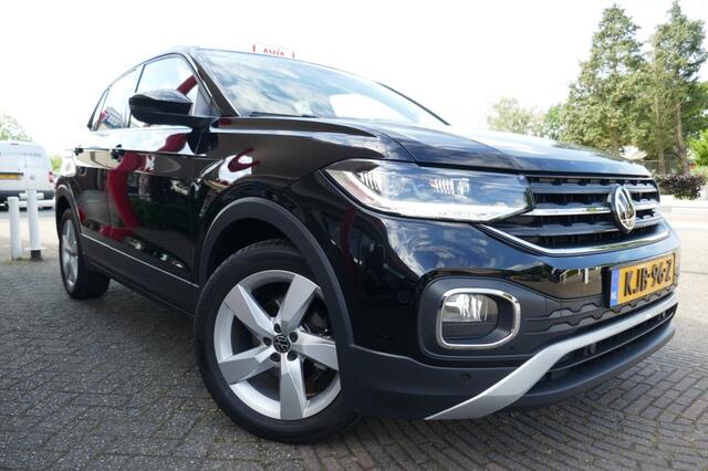 Volkswagen T-Cross 1.0 TSI STYLE 110PK/ CAMERA/CLIMA/TREKHAAK/STOELVERWARMING
