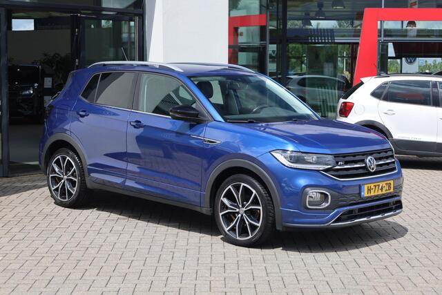 Volkswagen T-Cross 1.0 TSI Style R-Line achteruitrijcamera digitalcockpit 18" LMV spiegel pakket lendesteun LED verlichting pdc voor en achter navigatie stoelverwarming ACC multifunctioneel stuurwiel side assist dodehoek sensor