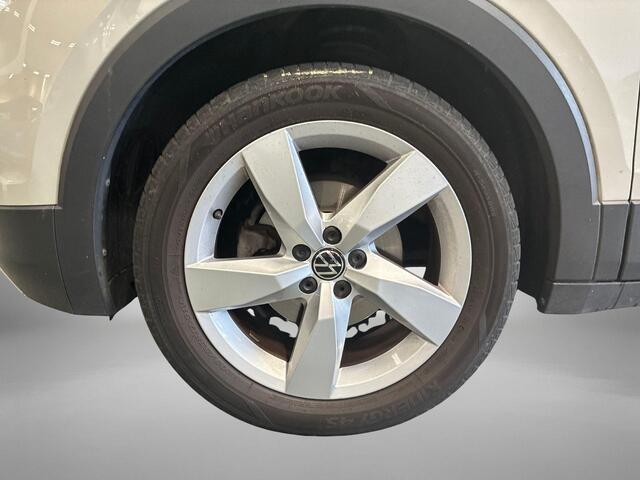 Volkswagen T-Cross 1.0 TSI Style 115 pk DSG · Apple/Android Car Play · Camera · Stoelverwarming · LED verlichting
