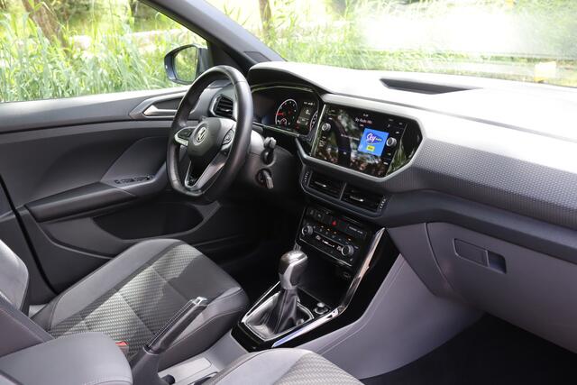 Volkswagen T-Cross 1.0 TSI 115pk DSG R-Line Style LED/Navi/CarPlay/ACC/ECC/Dodehoek/Winter/18"