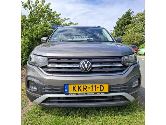 Volkswagen T-Cross 1.0 TSI Life Navigatie - Sportvelgen - Verwarmde stoelen