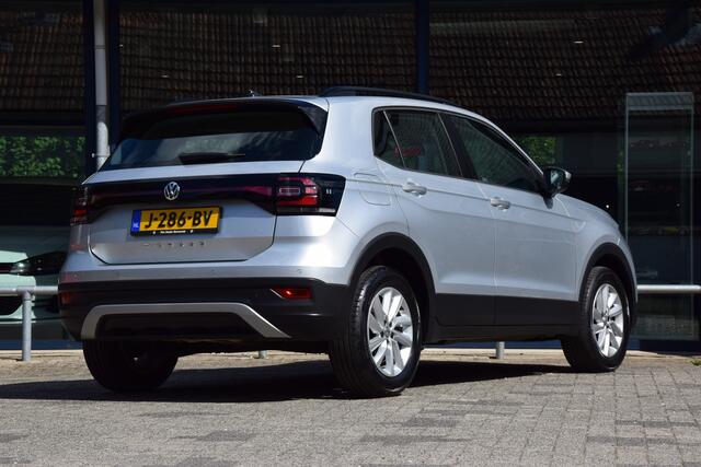 Volkswagen T-Cross 1.0 TSI 96PK Life Business | Org NL | BOVAG Garantie | Trekhaak | Lage KM met NAP | Automatische Airco | Adaptive Cruise Control | Parkeersensoren V&A | Navigatie |