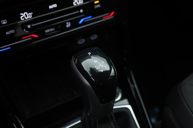 Volkswagen T-Cross 1.0 TSI R-Line DSG | IQ. Light | Apple CarPlay | Camera + PDC | Adapt. Cruise | 18'' | Digi. Cockpit |