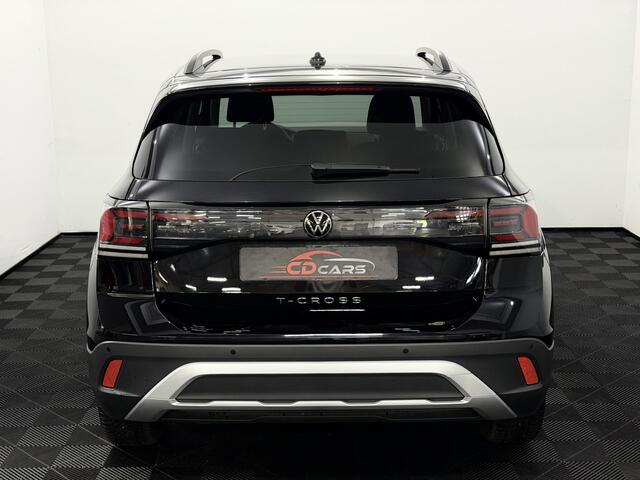 Volkswagen T-Cross 1.0 TSI Life Edition Clima, Navi, Parkeersensoren, Cruise control adaptief, Winterpakket, Virtual desk