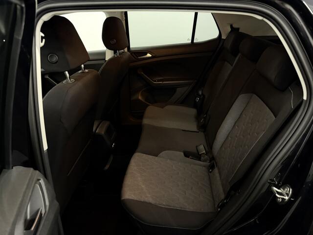 Volkswagen T-Cross 1.0 TSI Life Edition Clima, Navi, Parkeersensoren, Cruise control adaptief, Winterpakket, Virtual desk