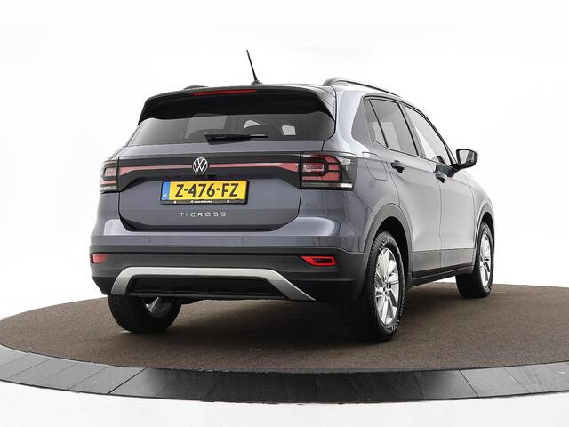 Volkswagen T-Cross 1.0 TSI 95pk · Camera · Apple/Android Car Play · Navigatie · Stoelverwarming · 16'' Inch · Garantie t/m 28-03-2028 of 100.000km