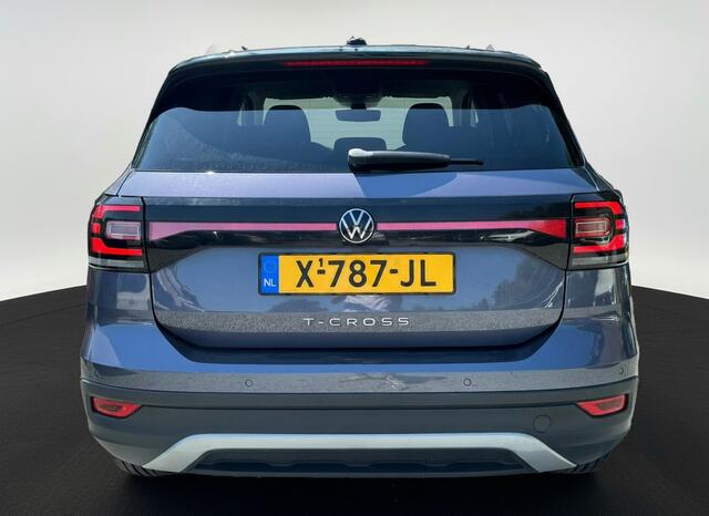 Volkswagen T-Cross TSI 110PK DSG LIFE CARPLAY/ACC/PARKEERSENSOREN