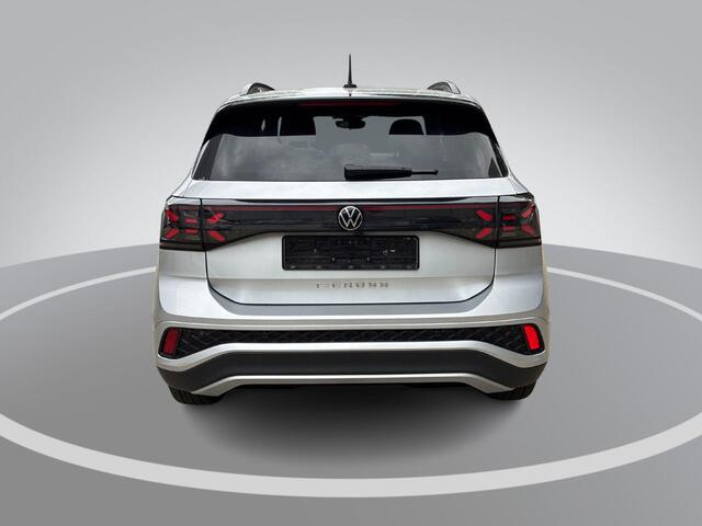 Volkswagen T-Cross 1.5 TSI 150pk DSG R-Line Edition Camera · Afneembare trekhaak · Stoelverwarming · Matrix LED · Apple/Android Car Play · 17"Velgen ·
